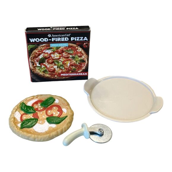 American Girl Kitchen Wood Fired Pizza Accessories Pizza Pie Pan Cutter Set Box - Picture 2 of 11